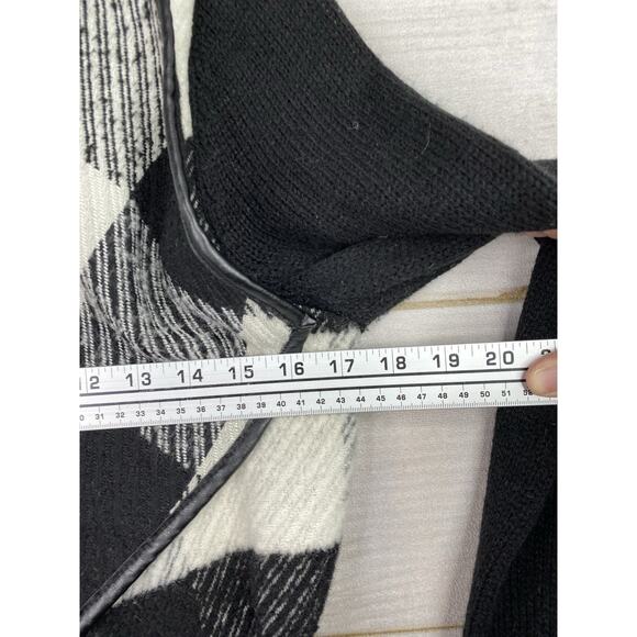 Chicos Cardigan Jacket Sz 1 US M 8/10 Black White Check Belted Wool Blend Knit - Picture 6 of 10